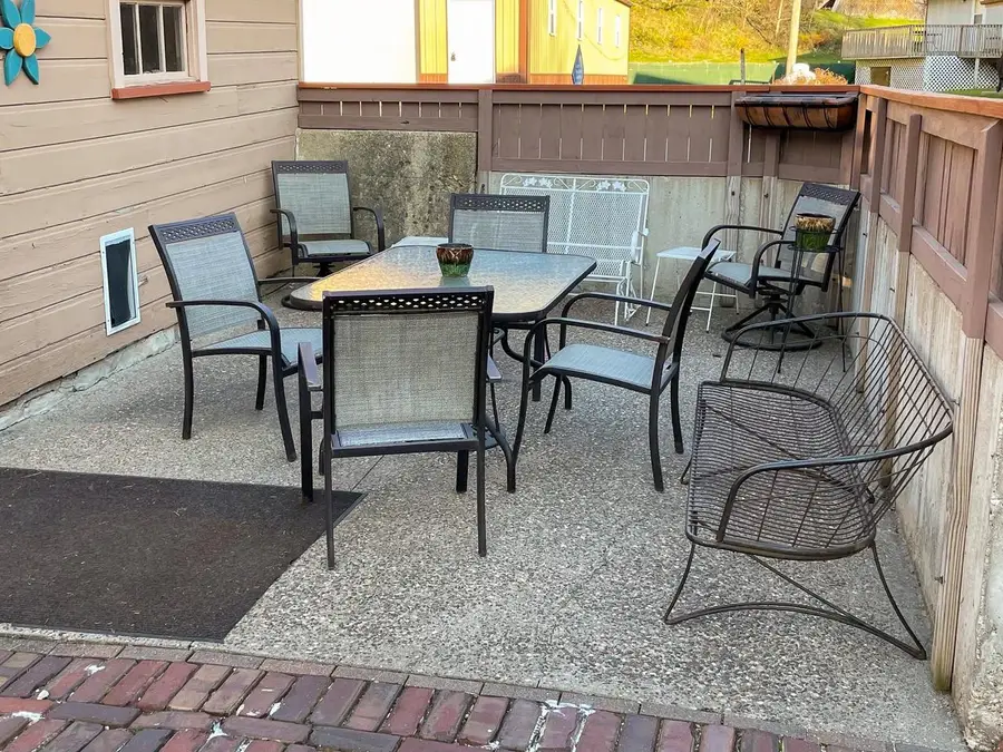 629 Main Street, McGregor, IA 52157 - #3