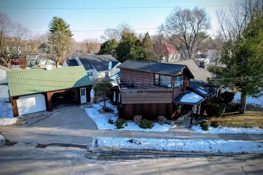 135 Southwest Road, Platteville, WI 53818 - #2