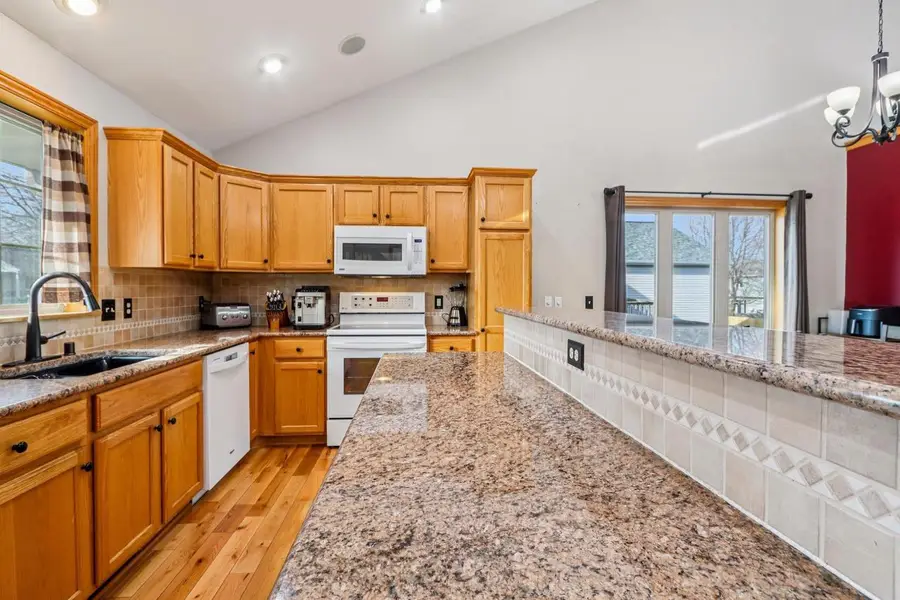 419 Sherbrooke Drive, Sun Prairie, WI 53590 - #2