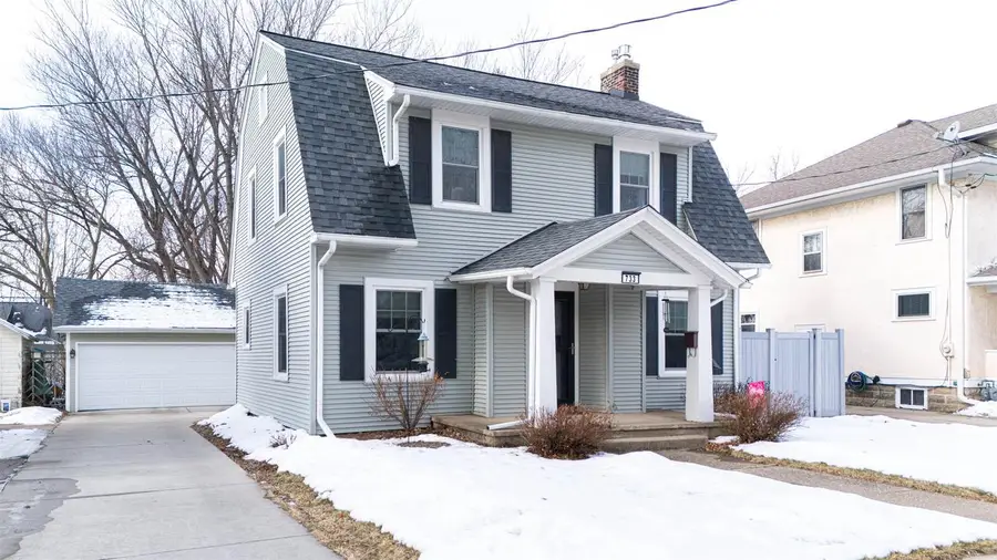 733 Eisenhower Avenue, Janesville, WI 53545 - #2