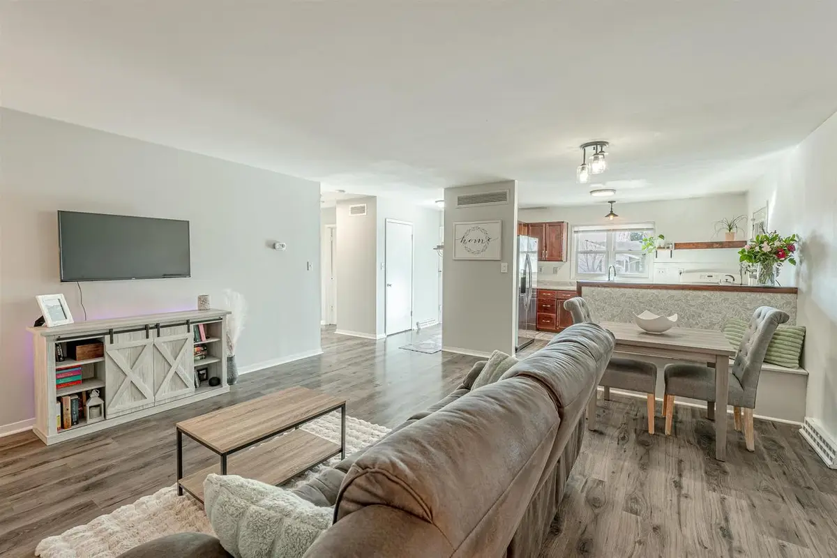 906 CHICORY Way, Sun Prairie, WI 53590 - #1