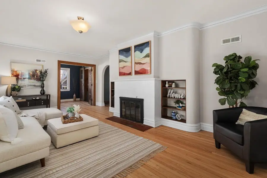 2557 Chamberlain Avenue, Madison, WI 53705 - #3