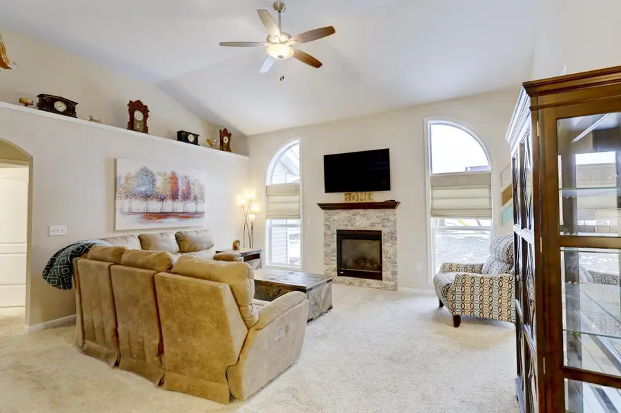 910 Yorktown Road, Deforest, WI 53532 - #3