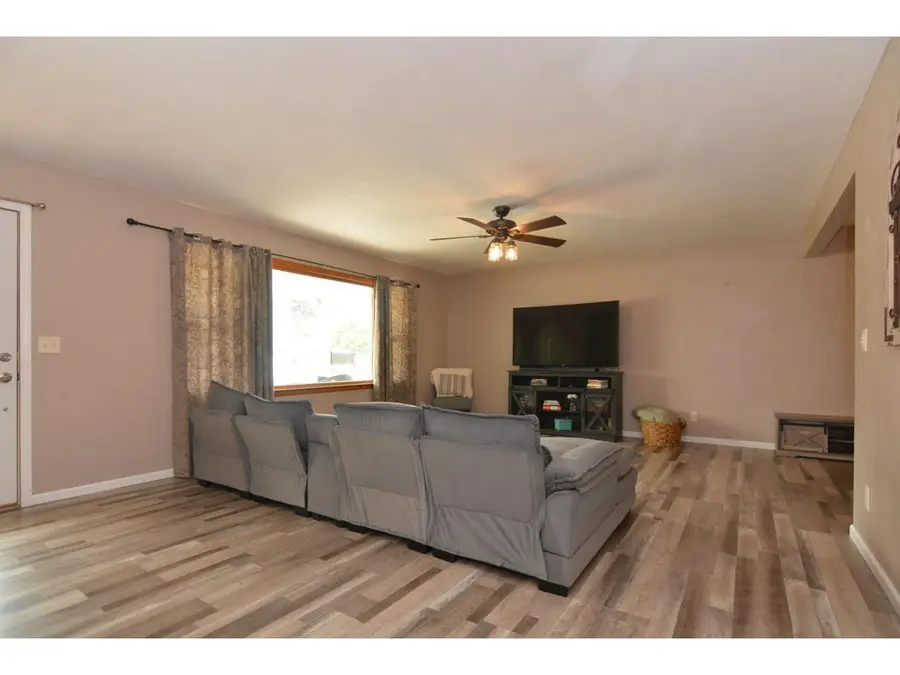 1909 E Memorial Drive, Janesville, WI 53545 - #3