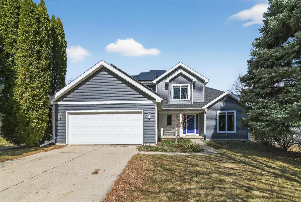 5 Autumnwood Circle, Madison, WI 53719 - #1