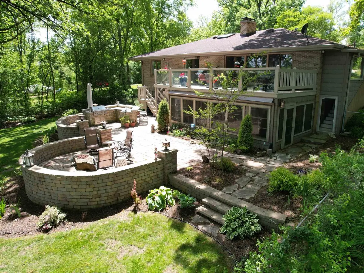 2107 S Pow Wow Trail, Beloit, WI 53511 - #1