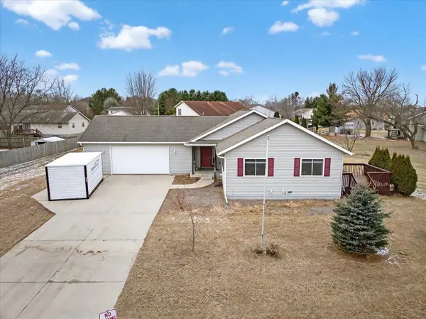 403 Dalogasa Drive, Arena, WI 53503