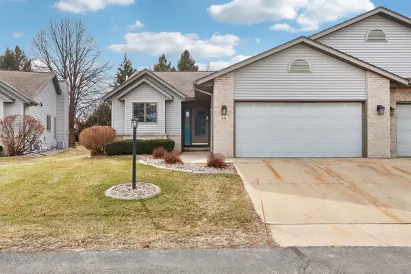 14 Village Homes Drive, Waunakee, WI 53597