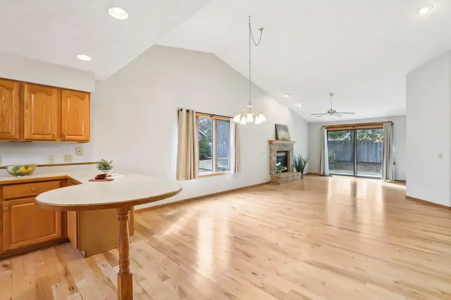 14 Village Homes Drive, Waunakee, WI 53597 - #3