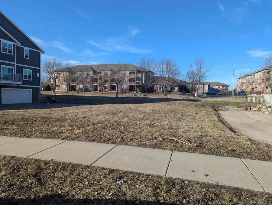 6418 Driscoll Drive, Madison, WI 53718 - #3