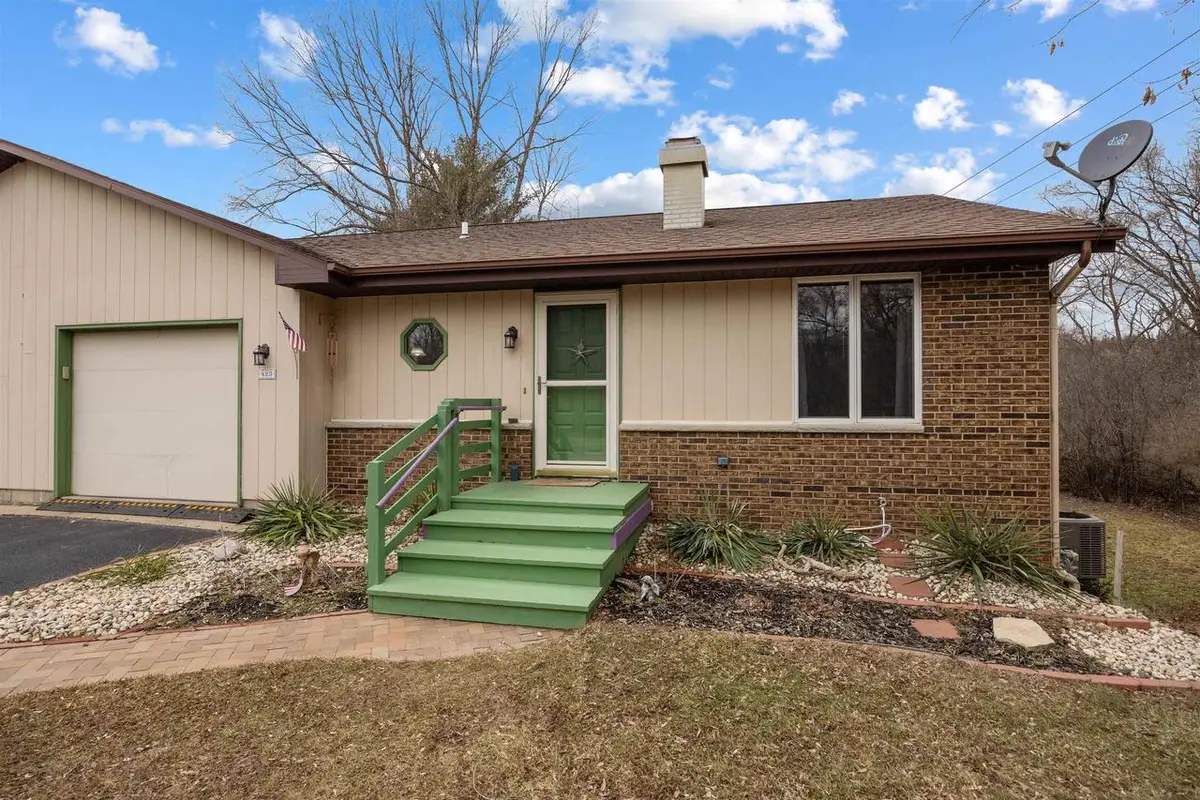 425 N Wright Road, Janesville, WI 53546 - #1