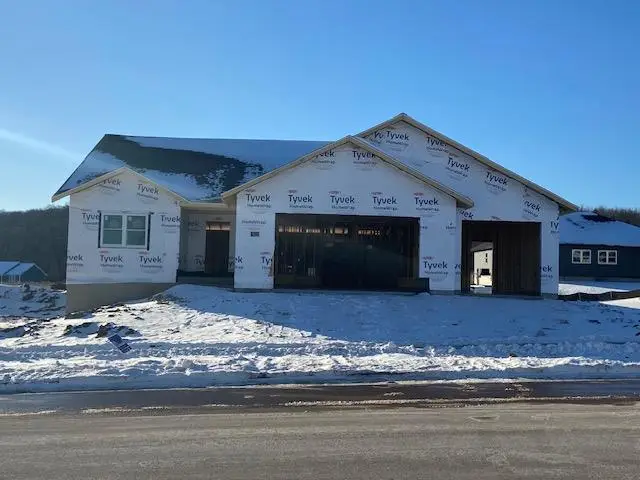 411 Roosevelt Street, Baraboo, WI 53913 - #1