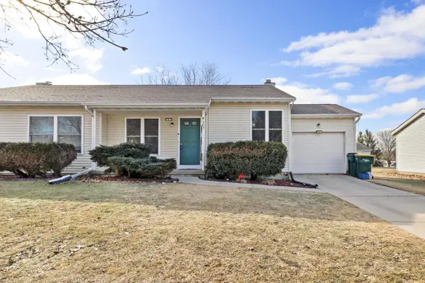 204 W Clover Lane #B, Cottage Grove, WI 53527