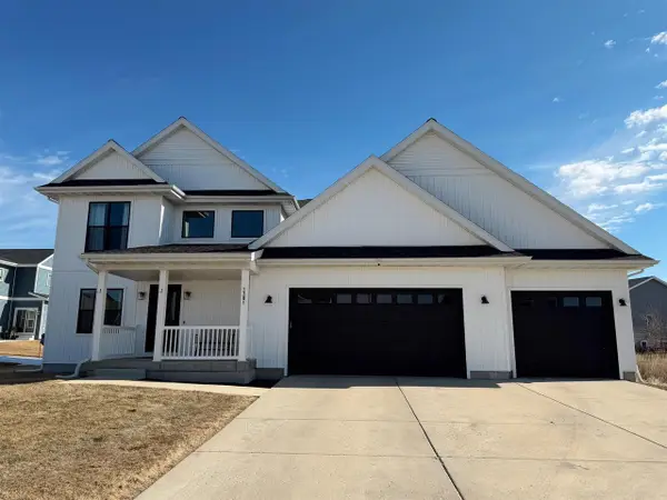 1381 N Pine Street, Sun Prairie, WI 53590