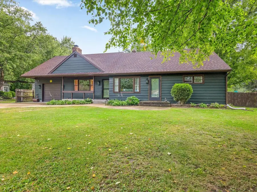 2136 E Ridge Road, Beloit, WI 53511 - #2