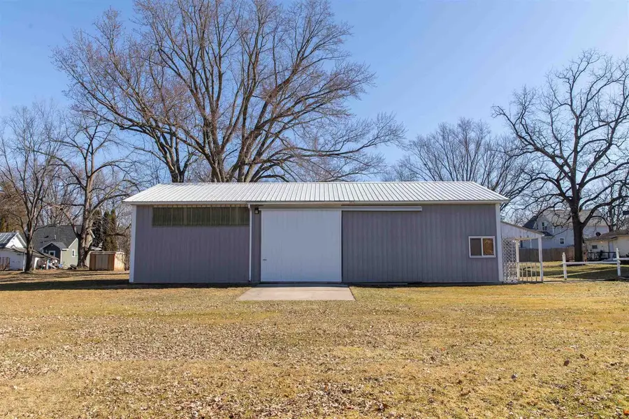 246 E 5th Street, Westfield, WI 53964 - #2