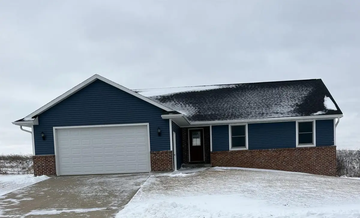1595 Cornerstone Circle, Platteville, WI 53818 - #1