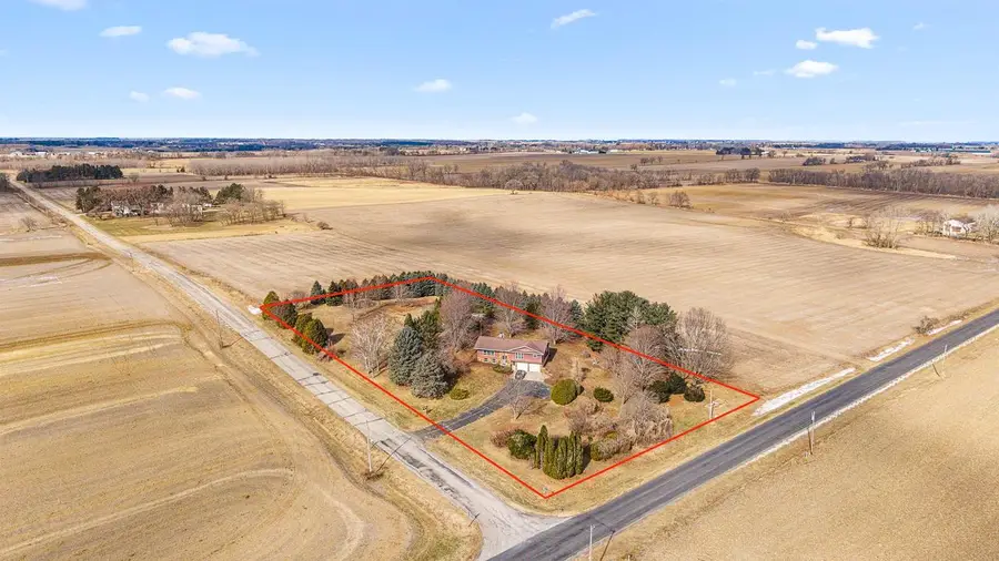 W5510 St Ann Road, Juneau, WI 53039 - #2