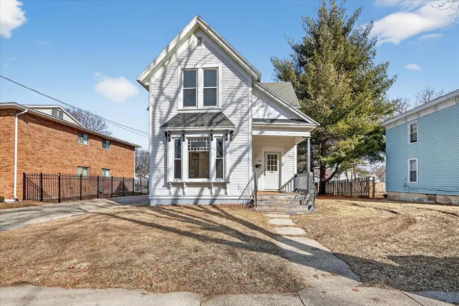 905 W Grand Avenue, Beloit, WI 53511 - #3