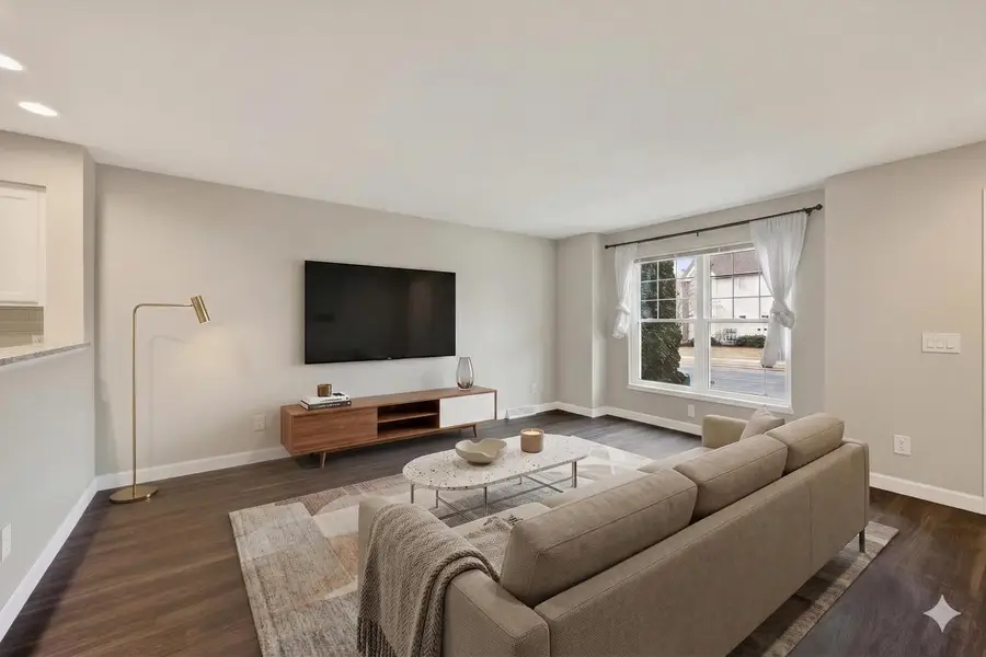 429 E Linnerud Drive, Sun Prairie, WI 53590 - #2