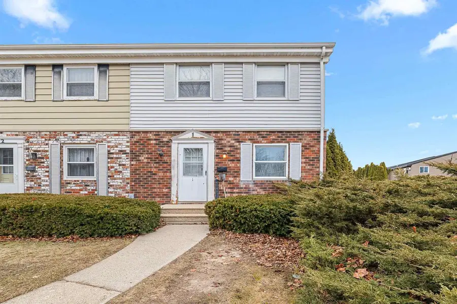 118 Lakecrest Drive #1, Beaver Dam, WI 53916 - #3