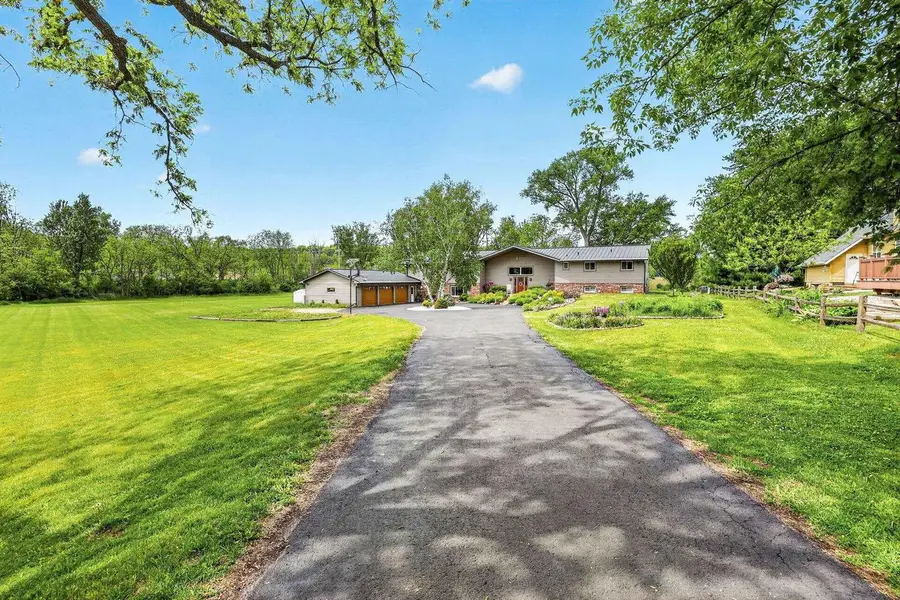 1 Horseshoe Lane, Black Earth, WI 53515 - #3