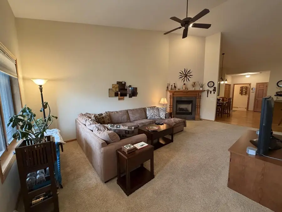 605 Nightingale Lane, Cottage Grove, WI 53527 - #2