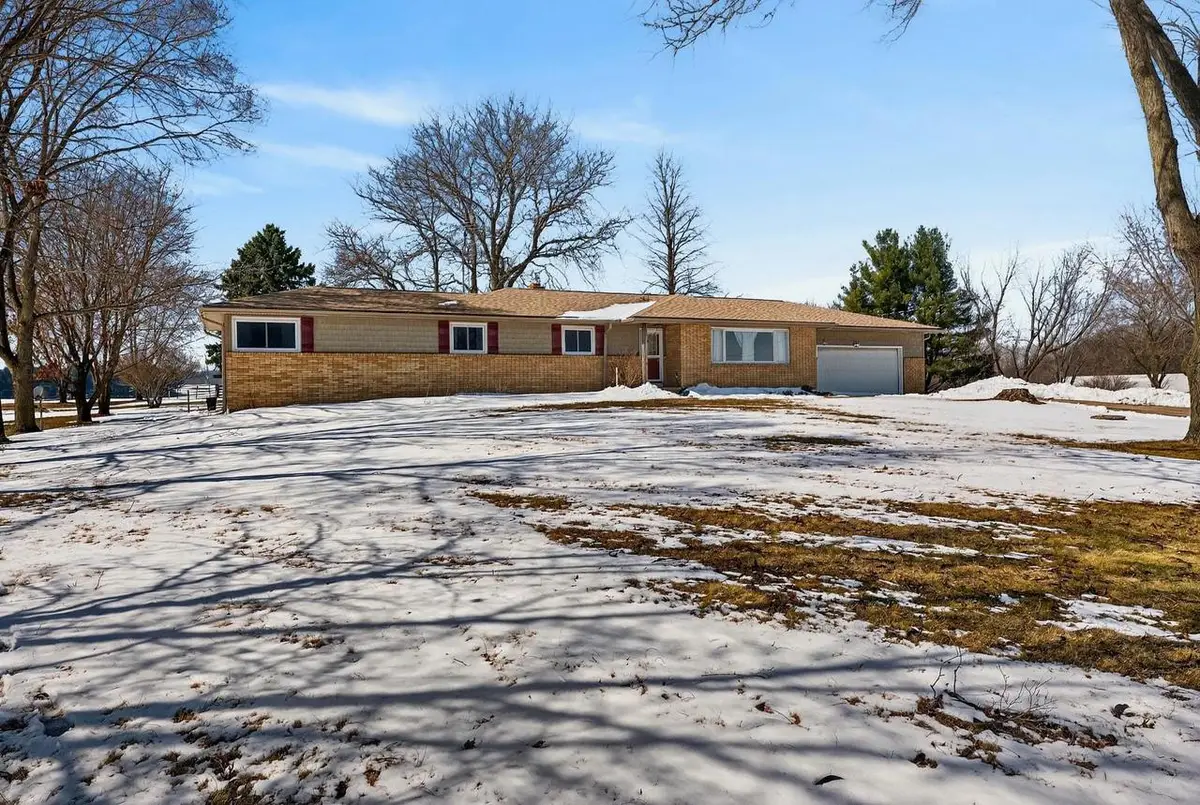 5529 Langer Road, Marshall, WI 53559 - #1