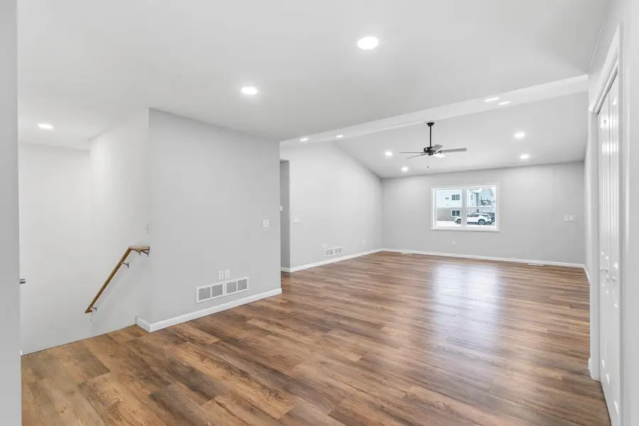 925 Roosevelt Street, Baraboo, WI 53913 - #3