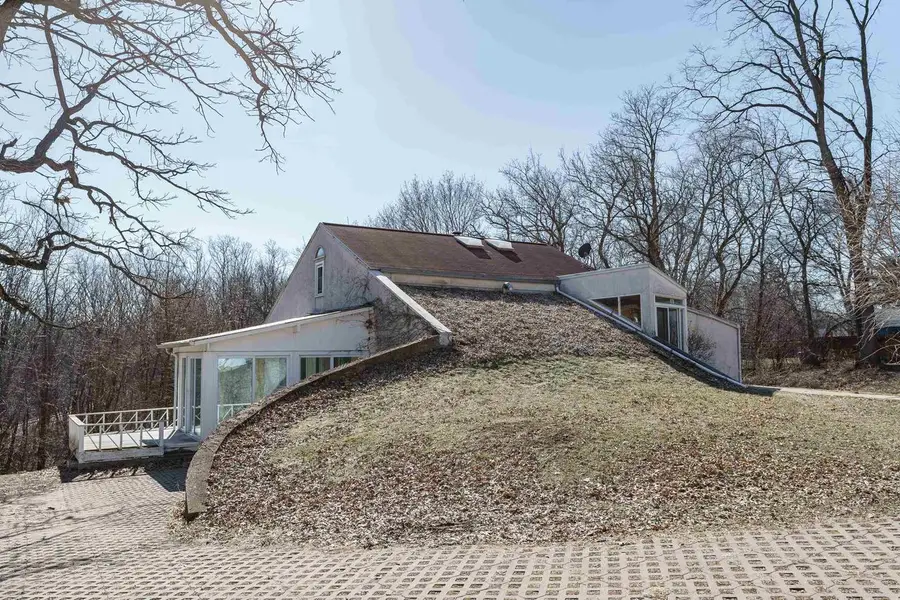 1301 Gartland Avenue, Janesville, WI 53548 - #2