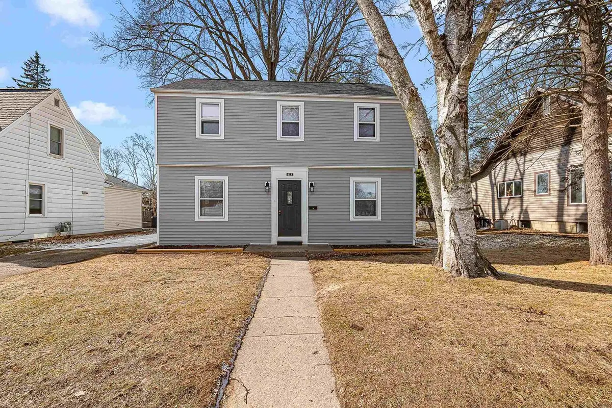 614 S Lincoln Avenue, Beaver Dam, WI 53916 - #1