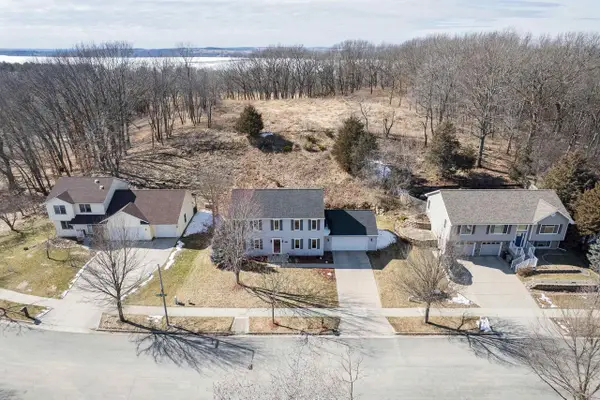 4102 Meadow Valley Drive, Madison, WI 53704