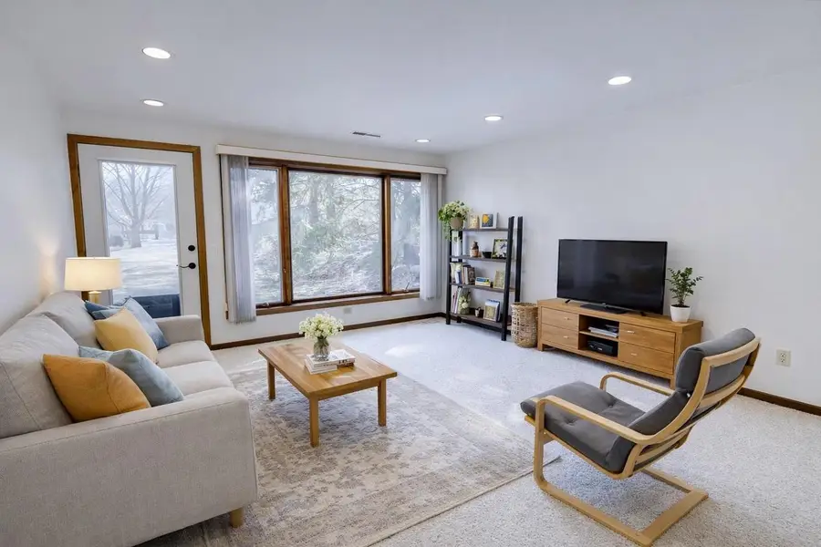 9 Oak Grove Drive, Madison, WI 53717 - #3