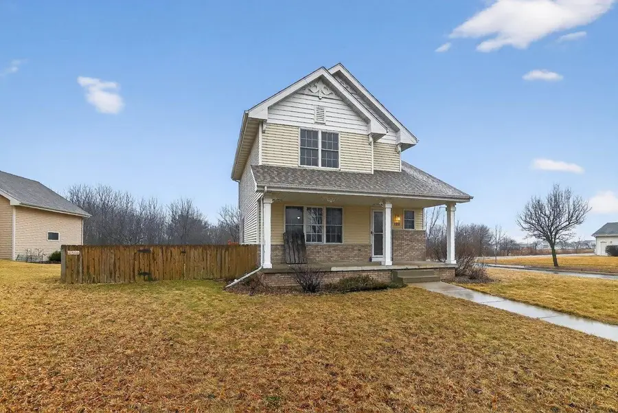 1211 Gas Light Drive, Sun Prairie, WI 53590 - #2