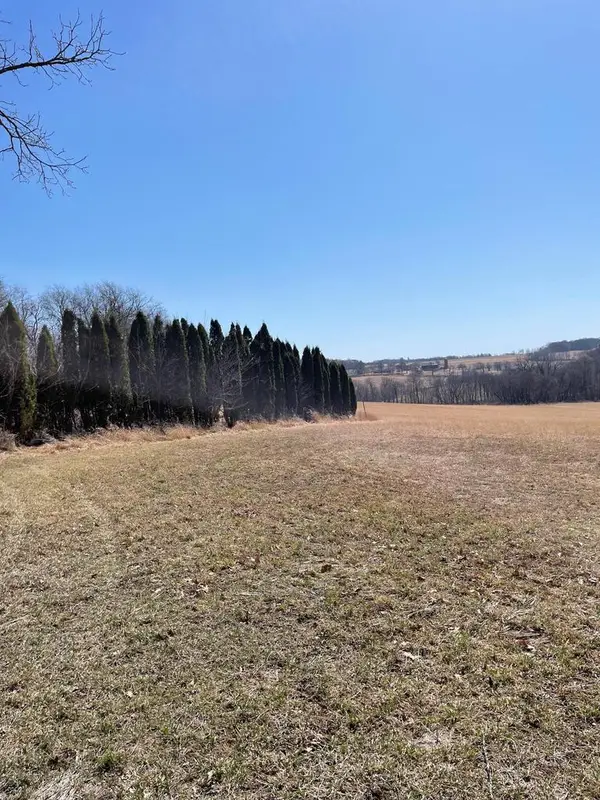 Mohns Clark Road, Brodhead, WI 53520