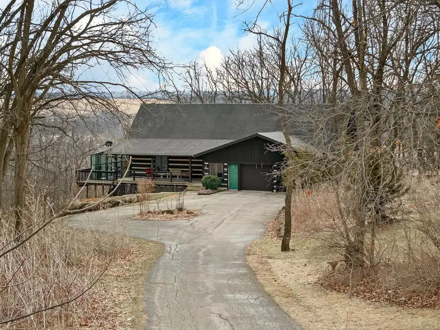 9401 Kahl Road, Black Earth, WI 53515 - #2