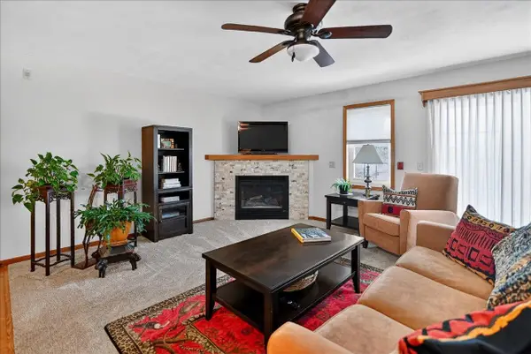 2341 Effingham Way, Sun Prairie, WI 53590