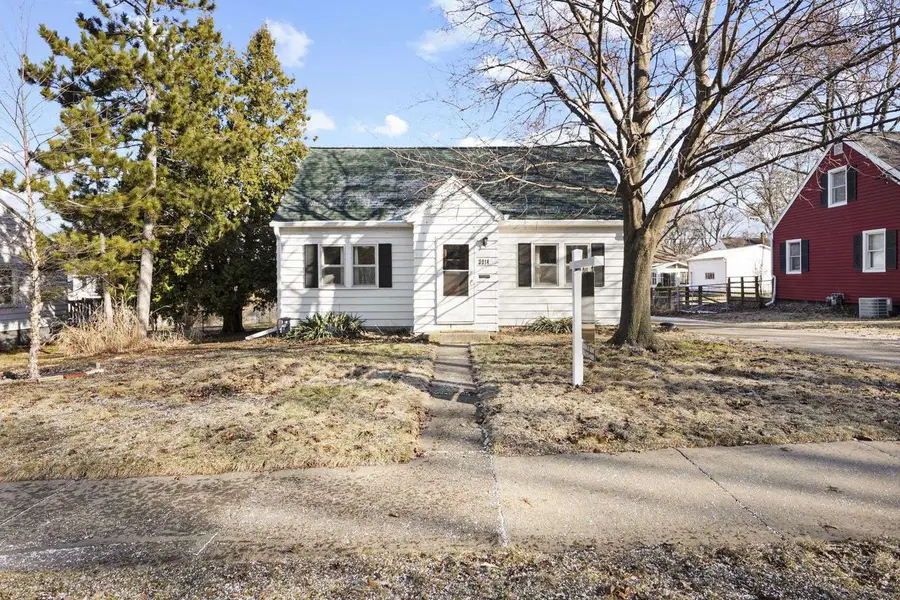 3914 Dennett Drive, Madison, WI 53714 - #2