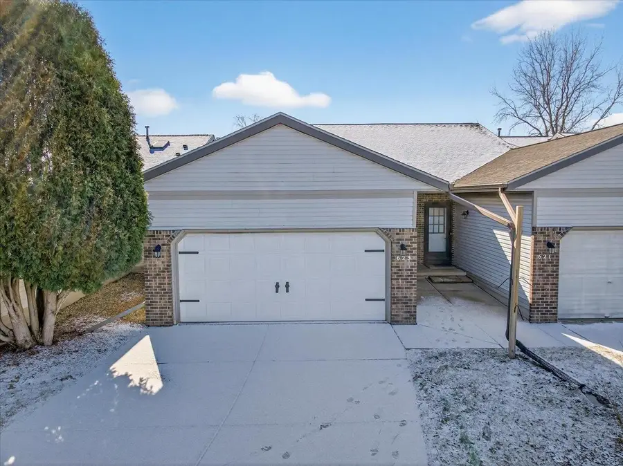 623 Wood Violet Lane #105, Sun Prairie, WI 53590 - #2