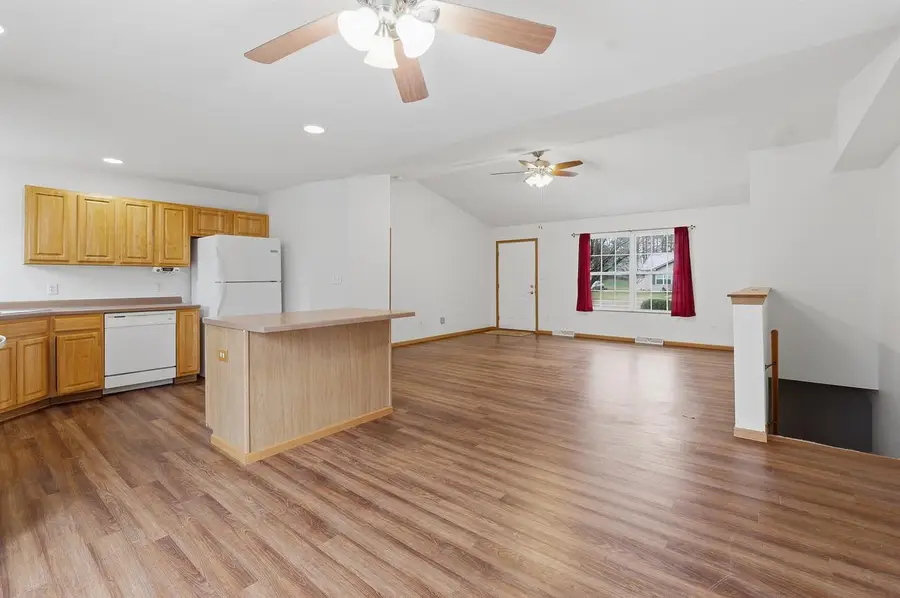 1017 E Pinecrest Lane, Elkhorn, WI 53121 - #3