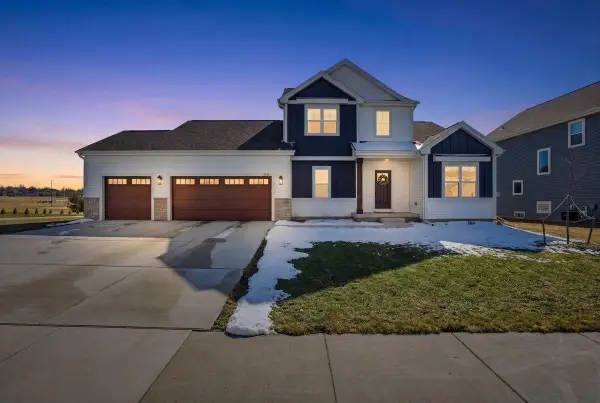 1543 N Thompson Road, Sun Prairie, WI 53590