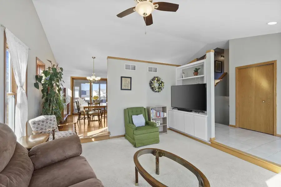 639 N Woods Edge Drive, Oregon, WI 53575 - #3