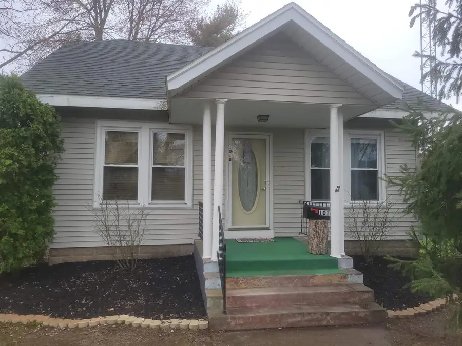 1018 Elm Street, Wisconsin Dells, WI 53965 - #2