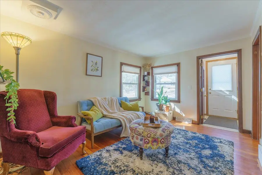 1621 Loftsgordon Avenue, Madison, WI 53704 - #3