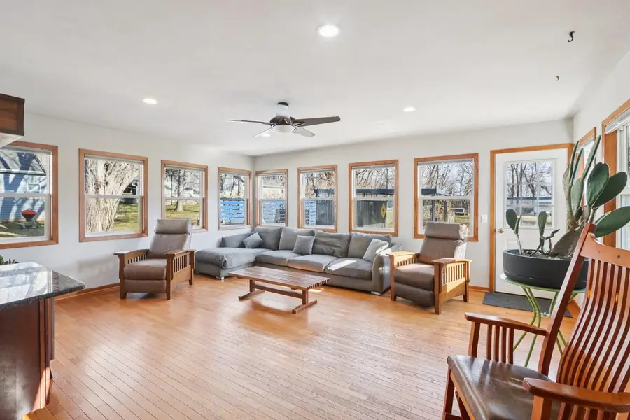 946 Water Street, Prairie Du Sac, WI 53578 - #3