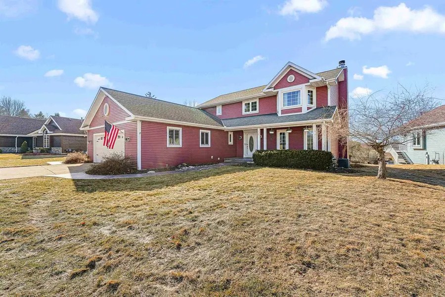 718 Stow Street, Horicon, WI 53032 - #2