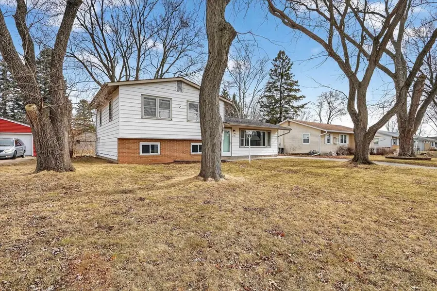 2433 Butlin Drive, Beloit, WI 53511 - #3