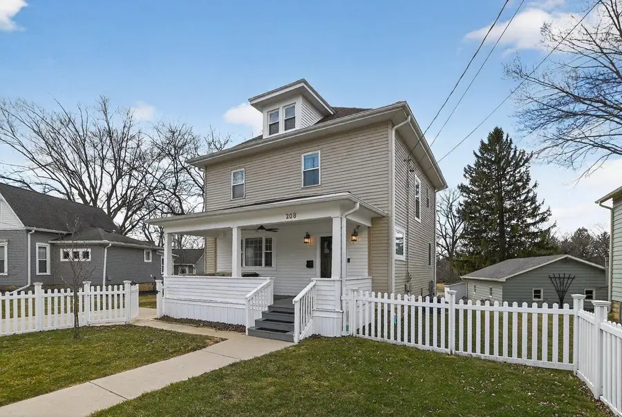 208 Stoughton Road, Edgerton, WI 53534 - #2