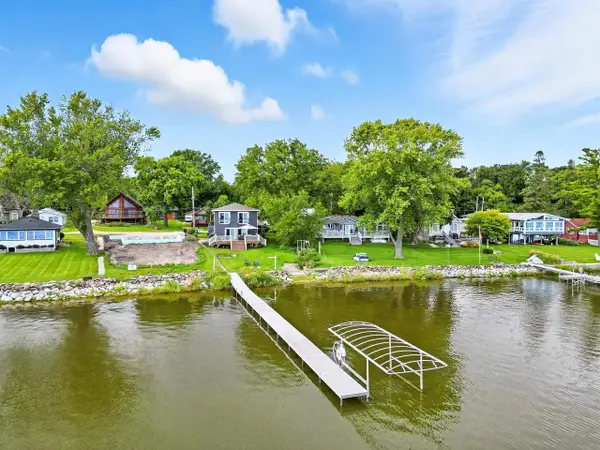 9595 W Lake Drive, Edgerton, WI 53534