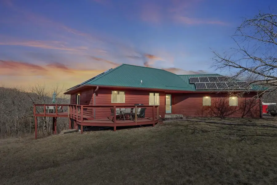 4250 Green Leaf Drive, Dodgeville, WI 53533 - #2